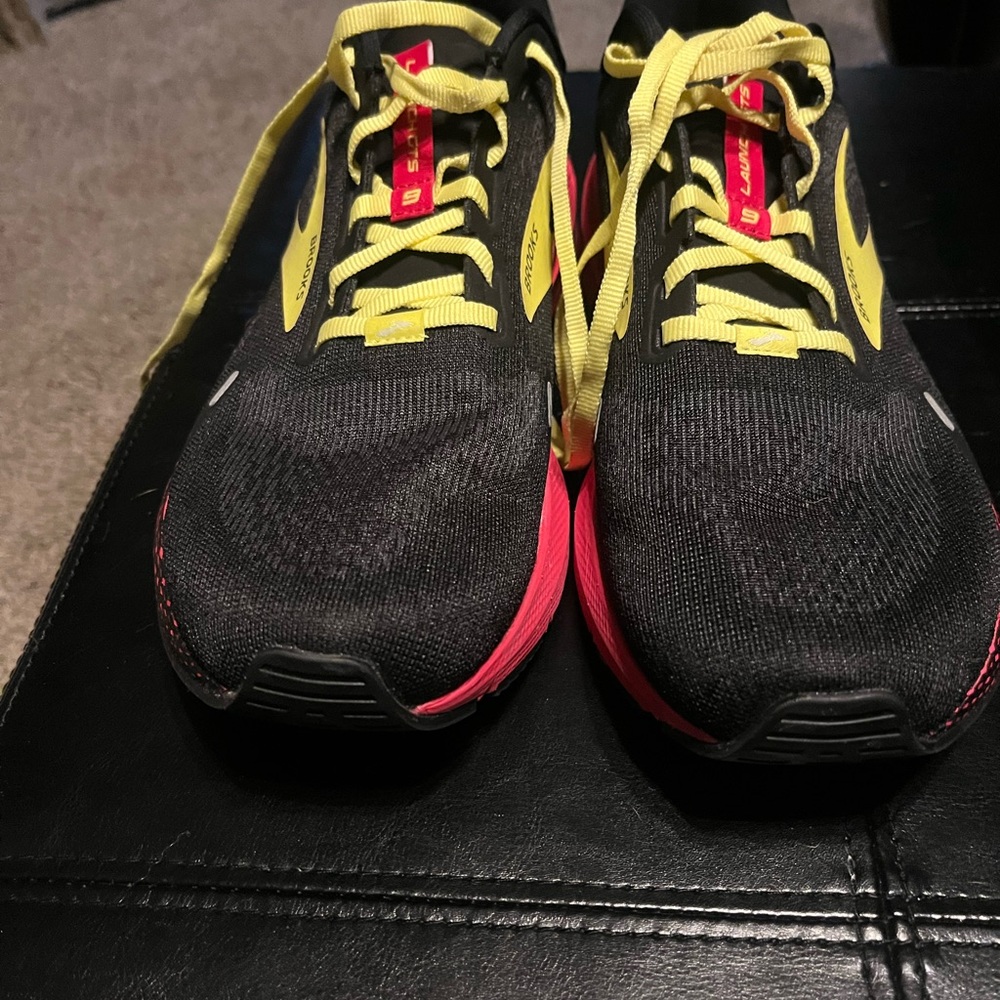 Brooks Launch gts 9,black with neon yellow and orange